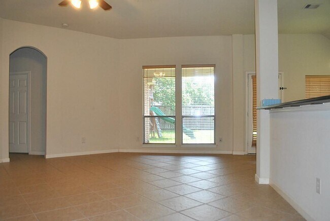 Open Living Area - 22023 Canyonwood Park Ln