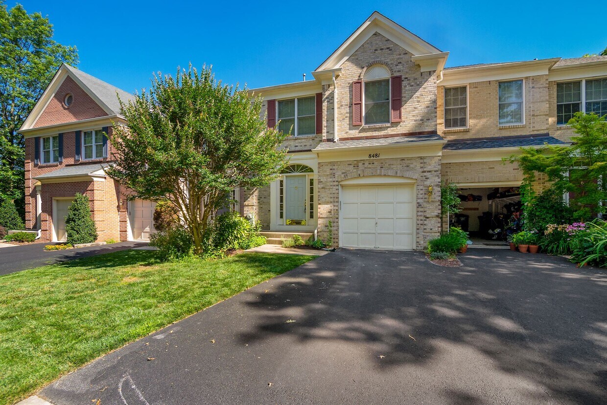 Foto principal - 8481 Timberland Cir