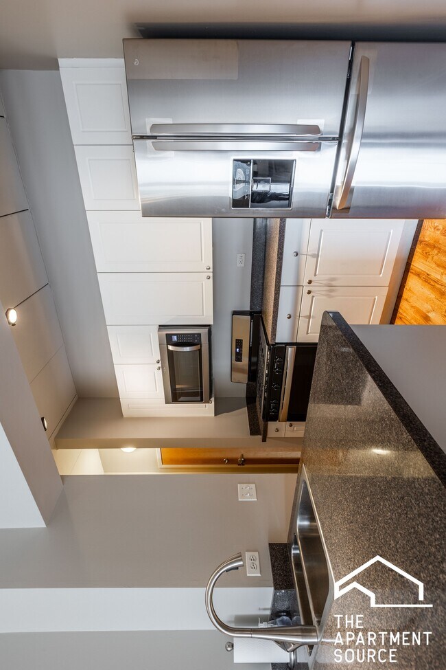 Photo - 1440 S Michigan Ave Apartment