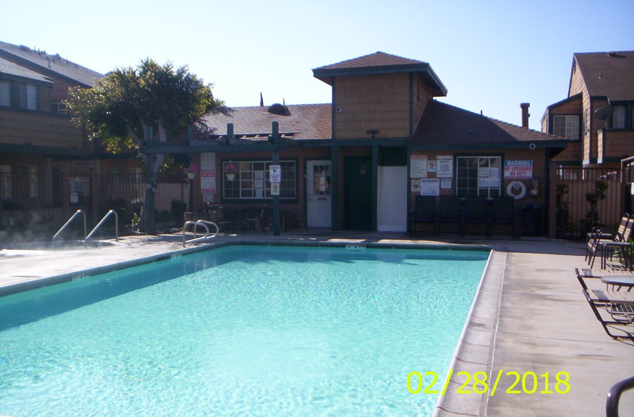 stonegate pools