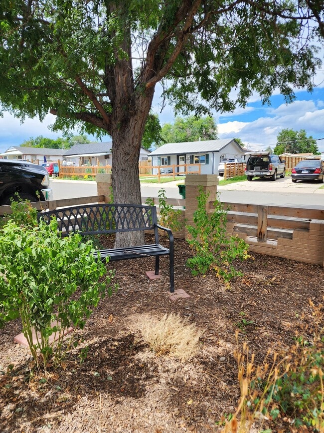 Photo - 3130 W Longfellow Pl House