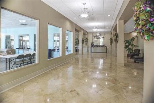 Foto del edificio - 1205 St Charles Ave