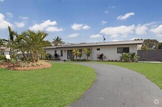 Building Photo - 17701 SW 92nd Ct
