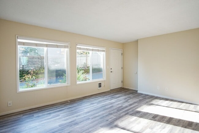 Photo - Light & Bright 2-Bedroom w/Dishwasher & Parking! Apartment