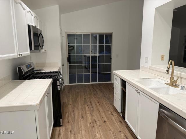 Foto del edificio - 1321 Jamaica Ln