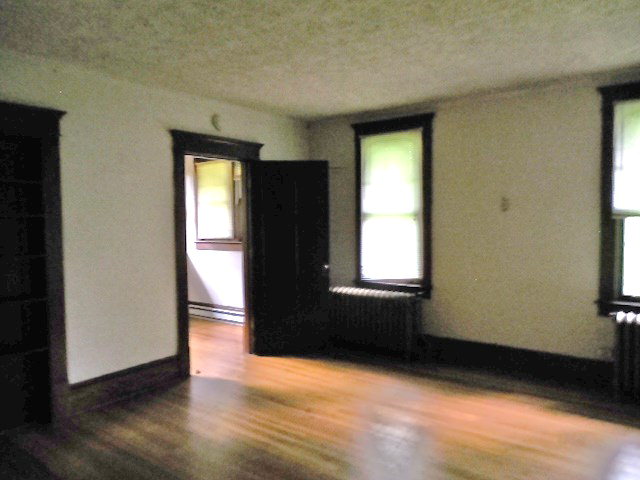 Foto del interior - 360 S College Ave