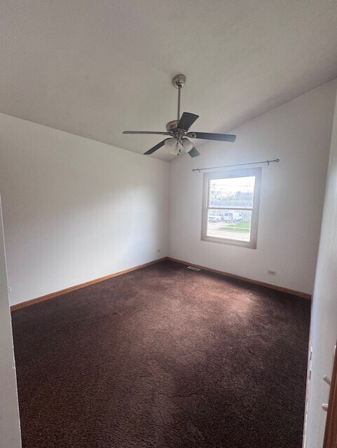 Foto del edificio - 396 Ridgeland Ave