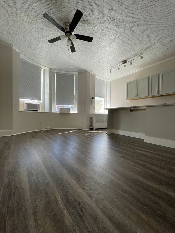 Foto del edificio - 2629 N Charles St