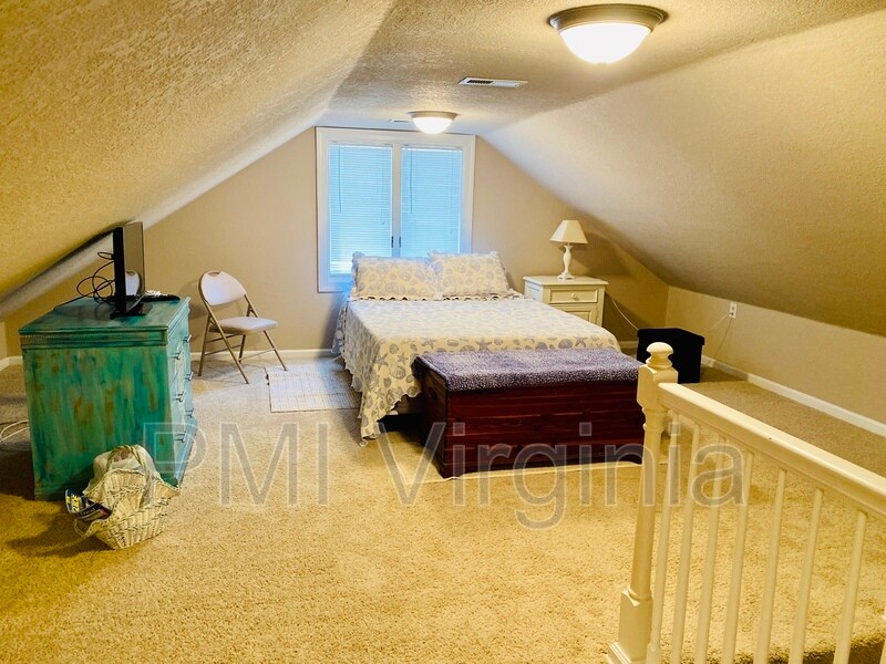 Primary Photo - 2300 Greenwell Rd