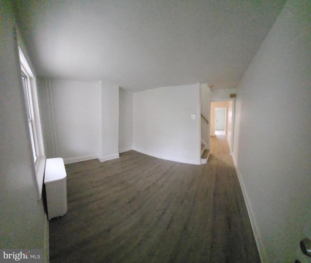 Foto principal - 5612 Nelson St