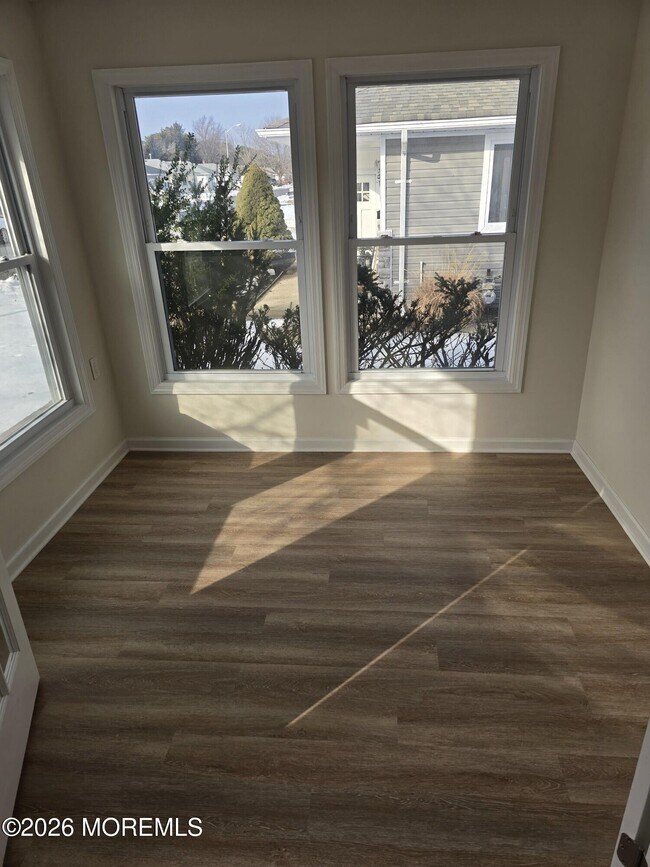 Foto del edificio - 420 St Thomas Dr