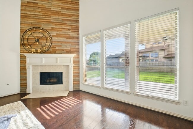 Foto del edificio - 19014 Ridge Cove Ln