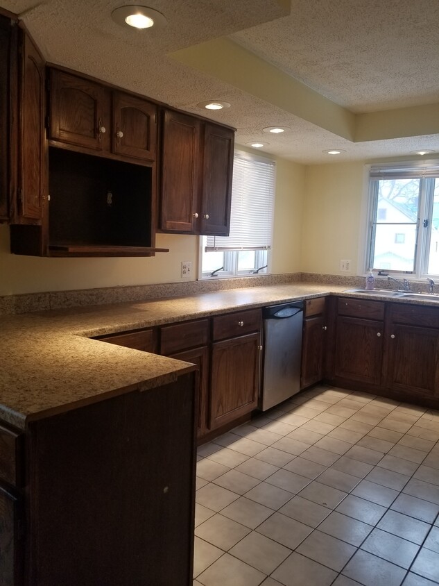 kitchen-dishwasher - 95 Glendale Park