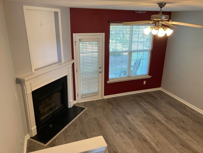 Building Photo - 8300 City Loft Ct