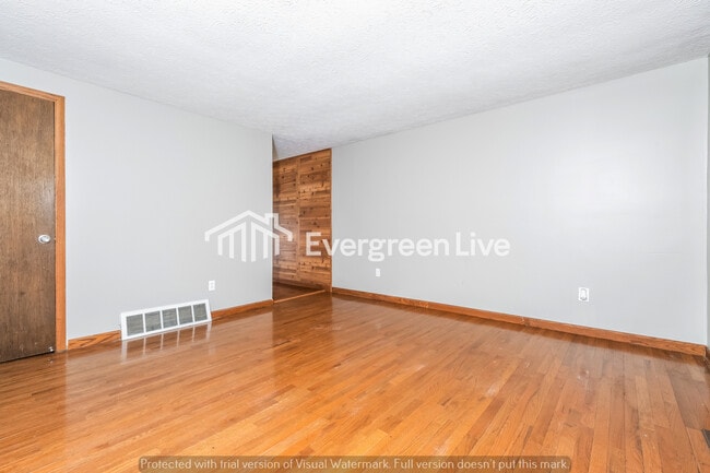 Building Photo - 3594 Rockledge Dr