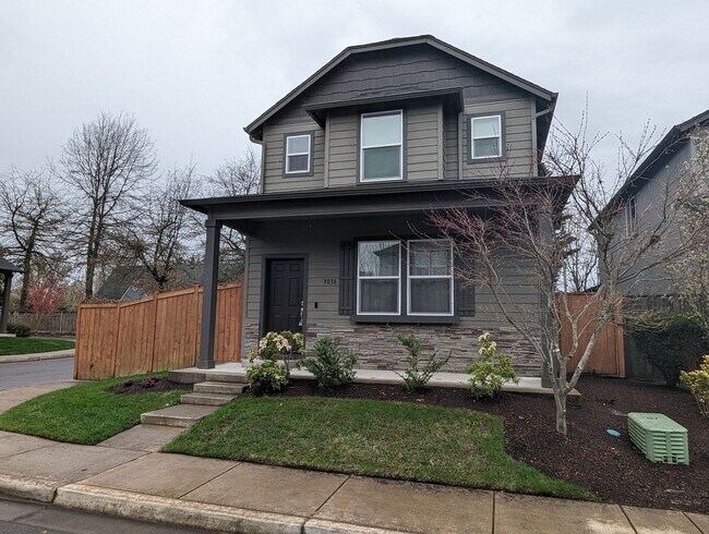 Foto del edificio - Gorgeous 3-Bedroom, 2.5-Bath Home on Corner Lot In Eugene!