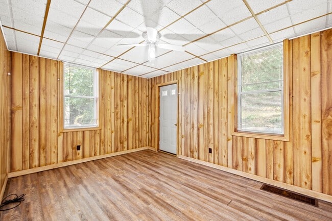 Building Photo - Cozy 1 Bedroom home in Bridgeville available May 1!