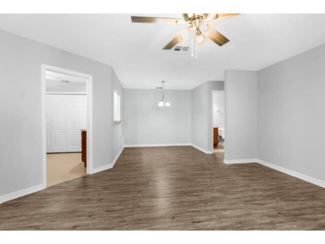 Building Photo - 5521 Executive Dr