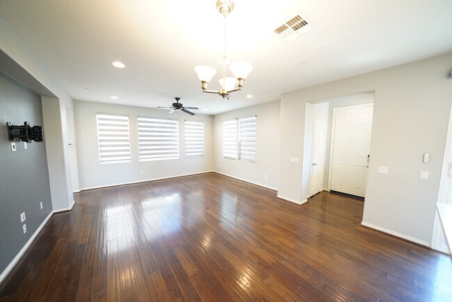 Foto del edificio - 28955 Buena Vista Ct