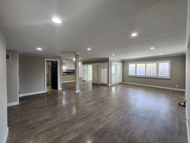 Foto del edificio - 17200 Willard St