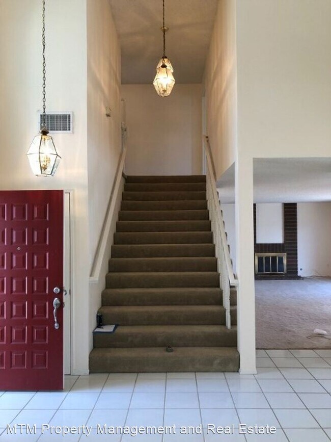 Building Photo - 3 br, 2.5 bath House - 2071 Monaco Ct.