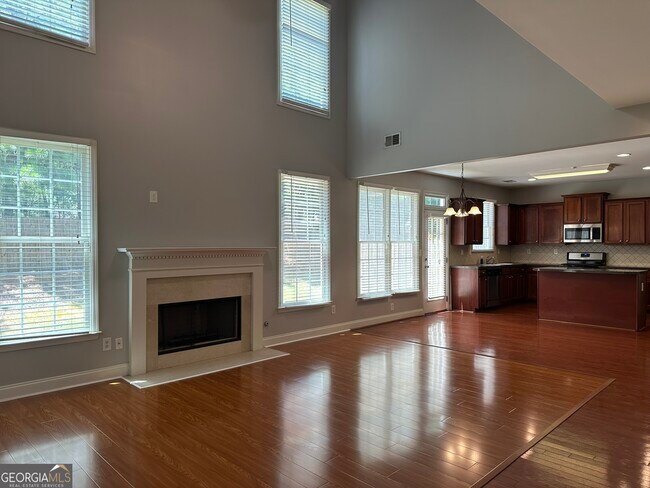 Foto del edificio - 669 Maple Grove Way