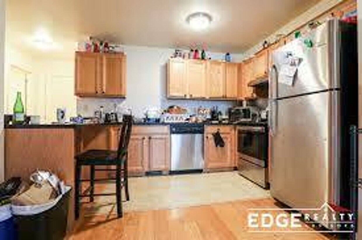 Foto principal - No Brokers Fee, No Security Deposit. Large...