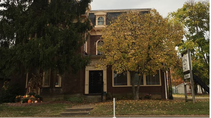 255 Washington Street, Ravenswood WV - 255 Washington St