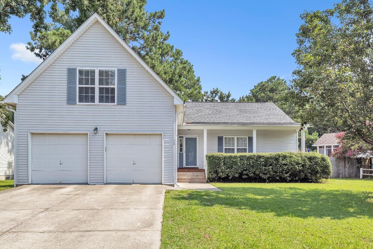 Foto principal - 129 Kingsbridge Dr