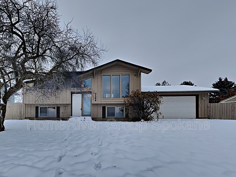 Primary Photo - 3508 S Pines Rd