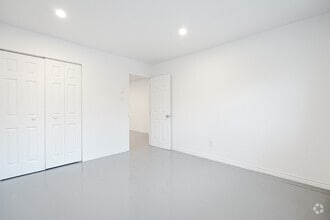 Building Photo - 3970 Rue Prieur E