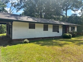 Building Photo - 333 Northside Cir