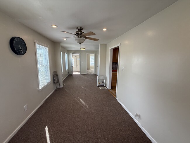 Living room - 45 Saint Mary St