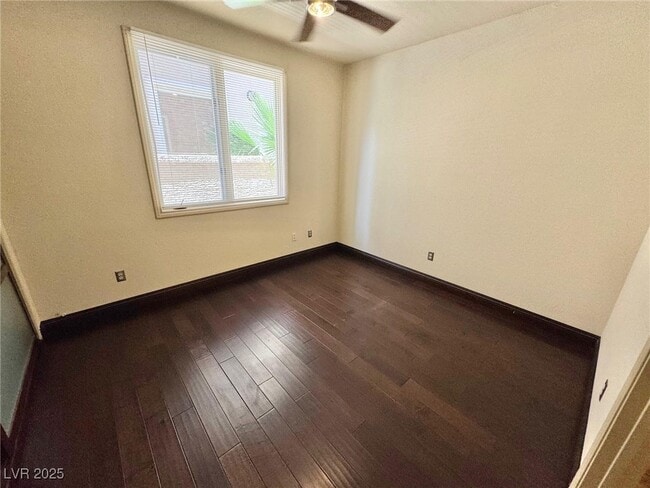Building Photo - 8753 Rainbow Ridge Dr