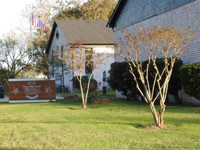 Patio - Tomball Ranch Apartments