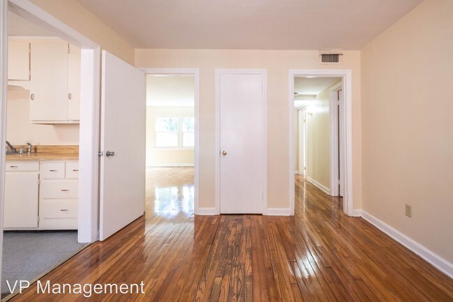 Foto del edificio - 105-111 School St