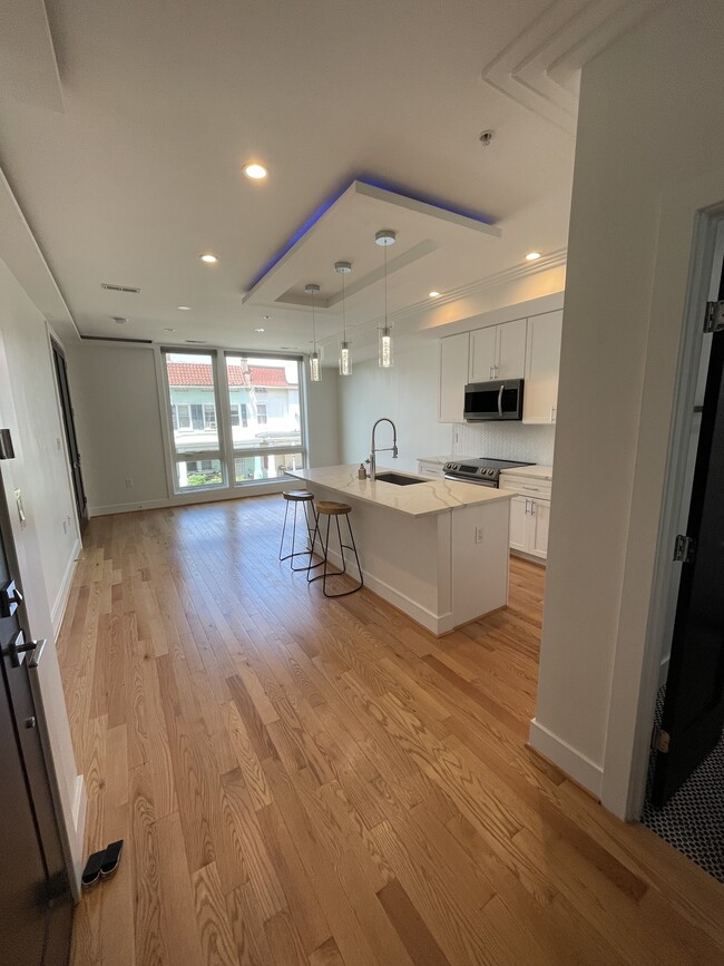 Foto del edificio - 1404 Meridian Pl NW