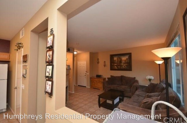 Building Photo - 3 br, 2.5 bath House - 541 Whitesage Road