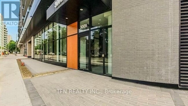 Building Photo - 3009-3009 Novar Rd