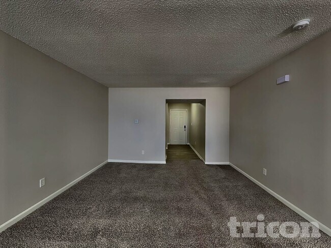 Foto del edificio - 10249 Cadogan Dr