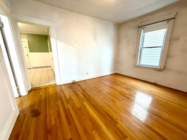 Building Photo - 8 Berkeley St