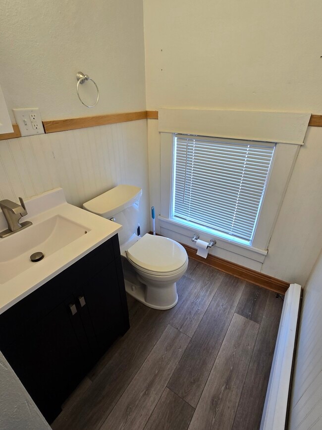 Bathroom - 150 W School St