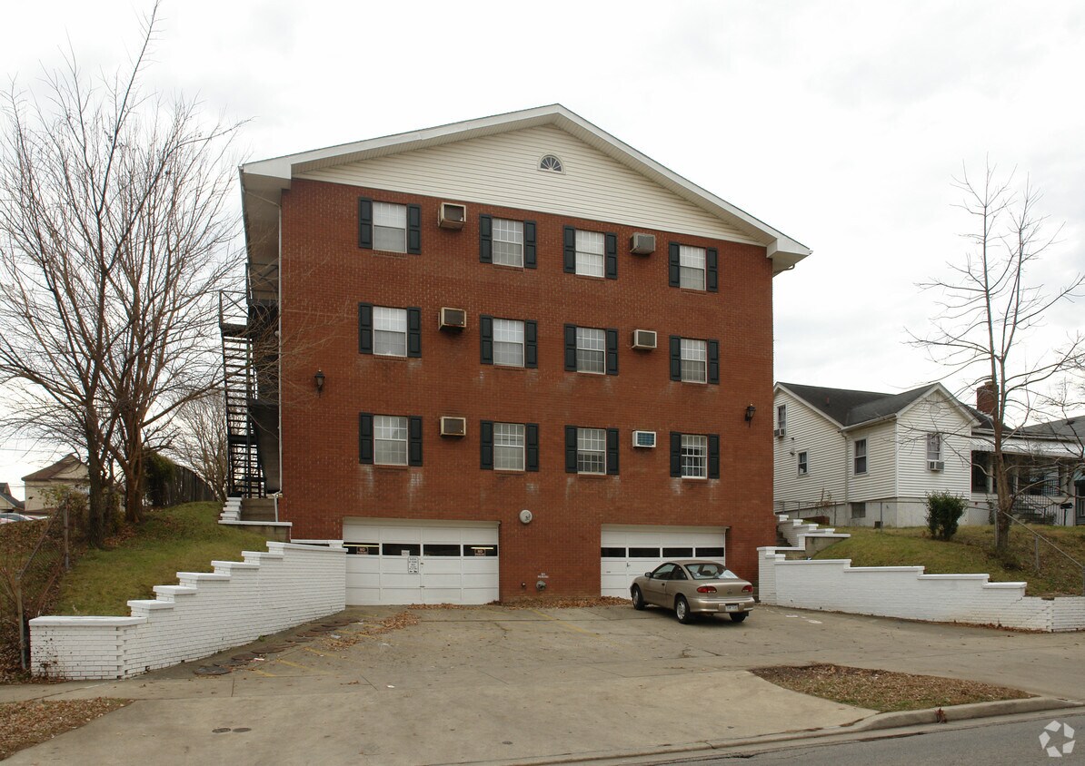 Primary Photo - Burgess Student Apartment Complex