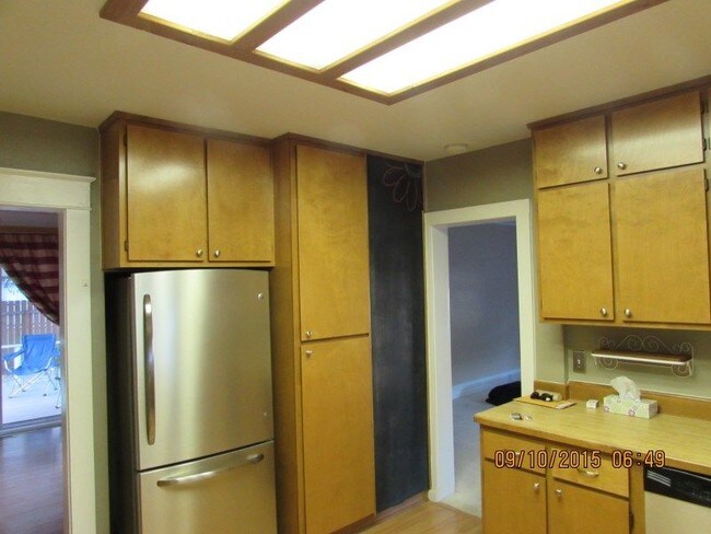 Building Photo - 501 N Boyer Ave