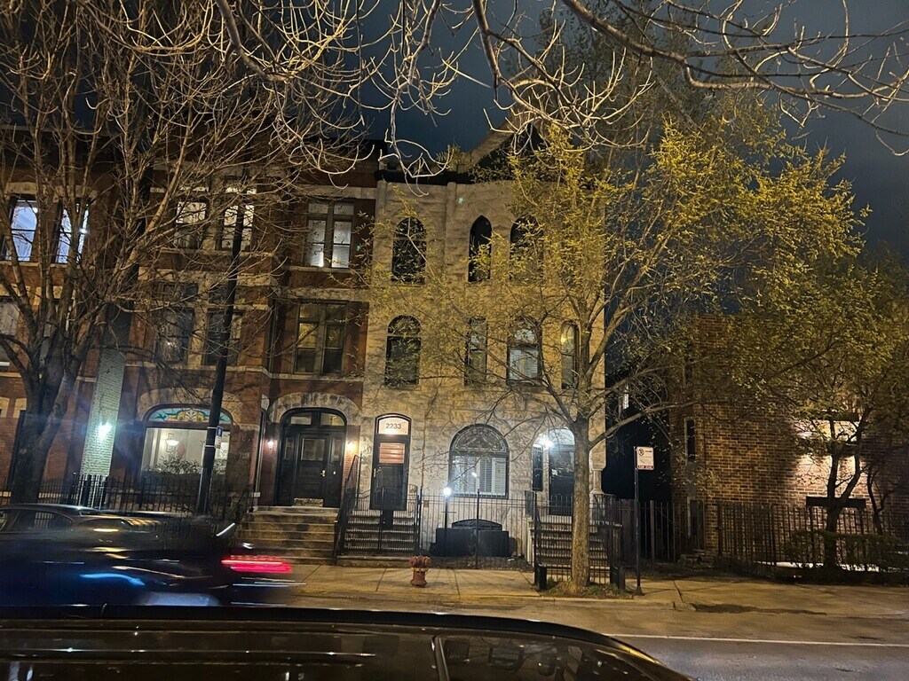 Foto principal - 2235 N Halsted St