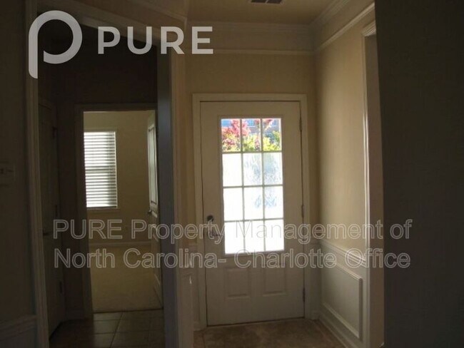 Building Photo - 29008 Eagle Ln