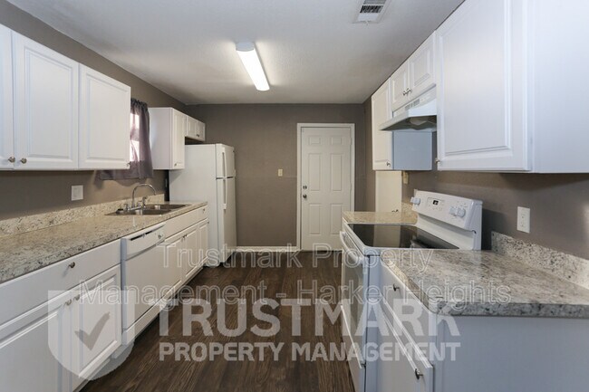 Foto del edificio - 204 W Anderson Ave
