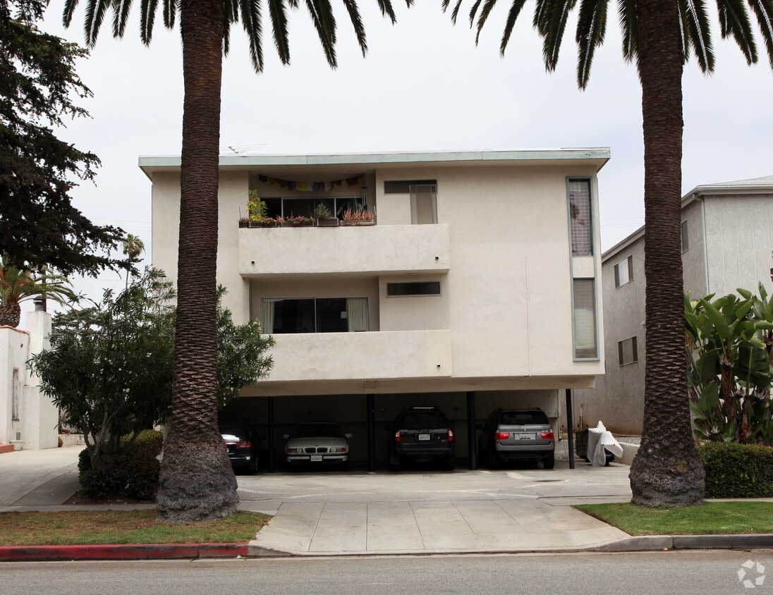 Primary Photo - 1037 Lincoln Blvd