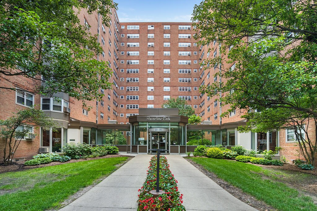 4960 N Marine Dr Unit 214, Chicago, IL 60640 Condo for Rent in