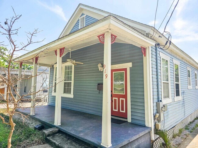 Foto del edificio - 919 E La Rua St